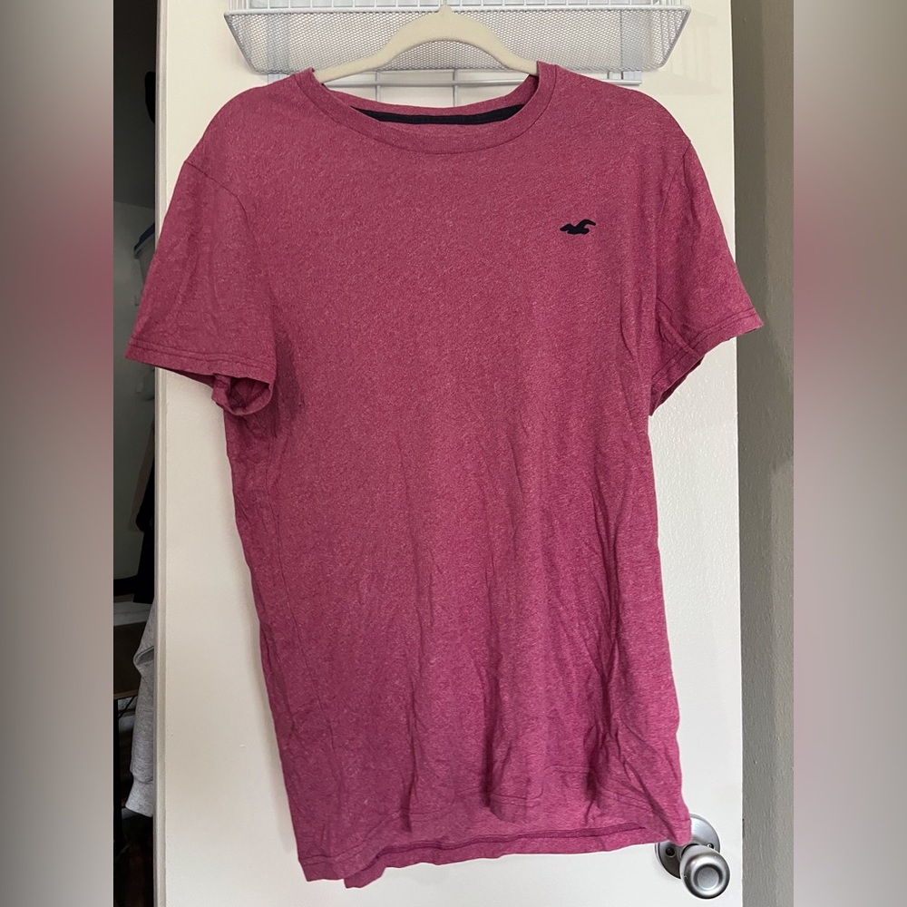 Hollister Men's Heathered Pink Tee